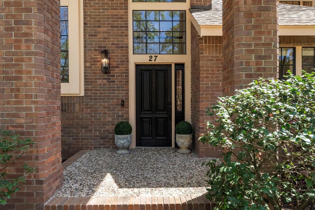 27 Sky Terrace Place, The Woodlands, Texas image 2