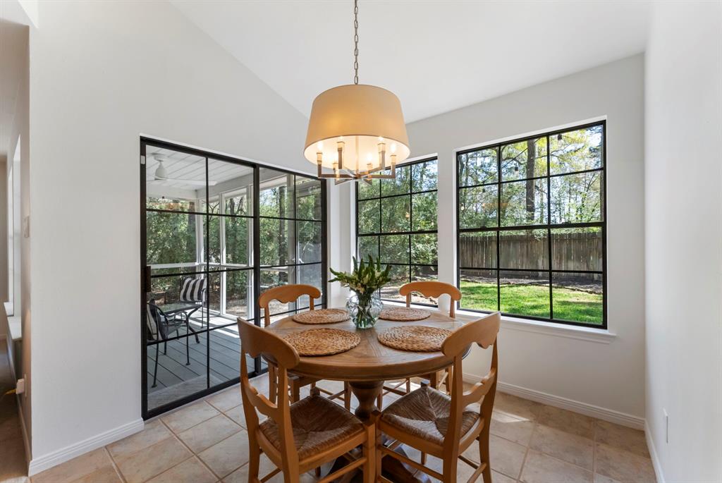 27 Sky Terrace Place, The Woodlands, Texas image 10
