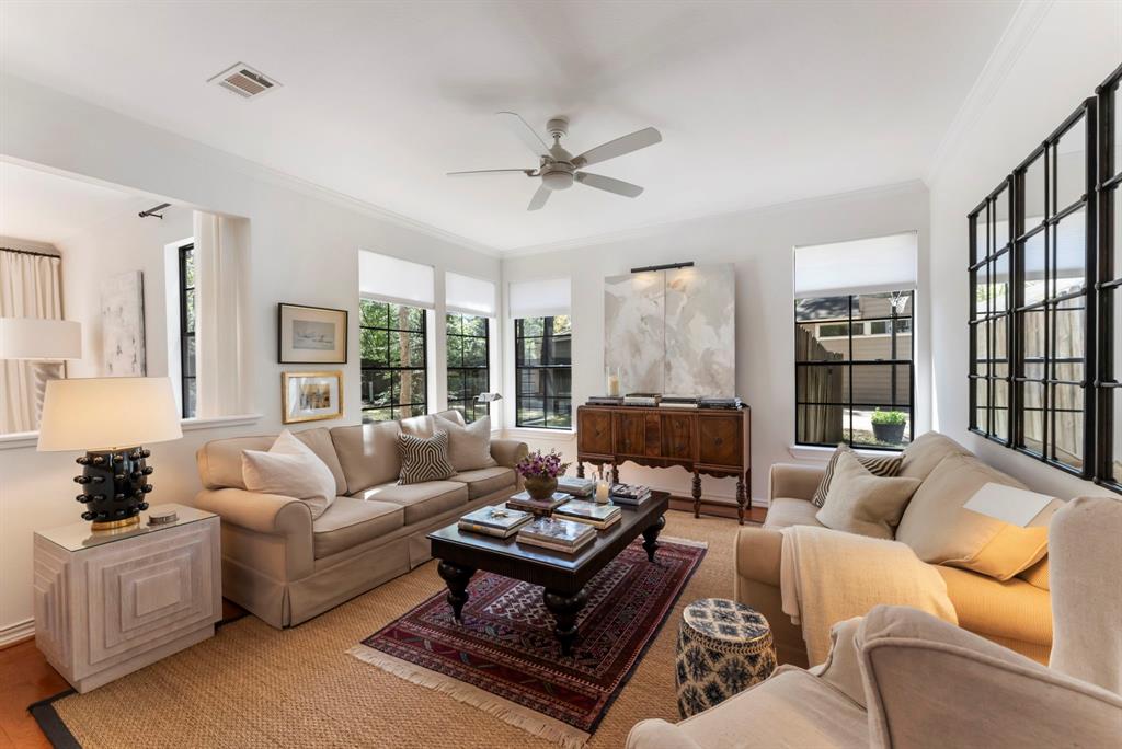 27 Sky Terrace Place, The Woodlands, Texas image 4