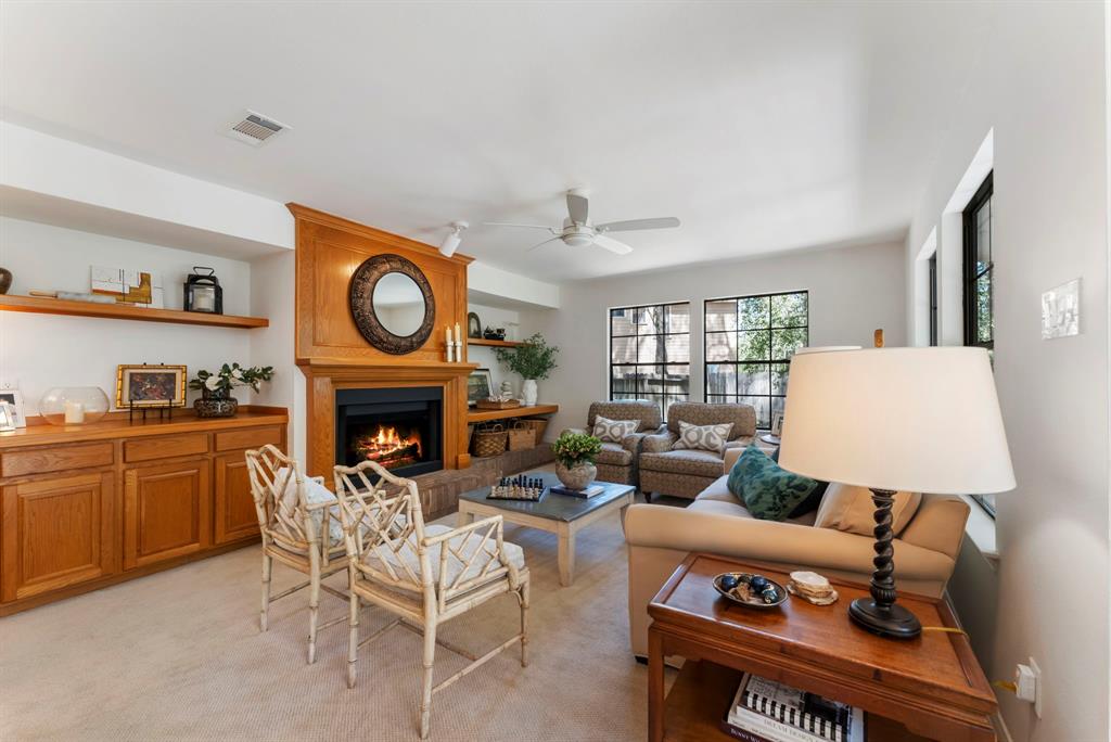 27 Sky Terrace Place, The Woodlands, Texas image 11
