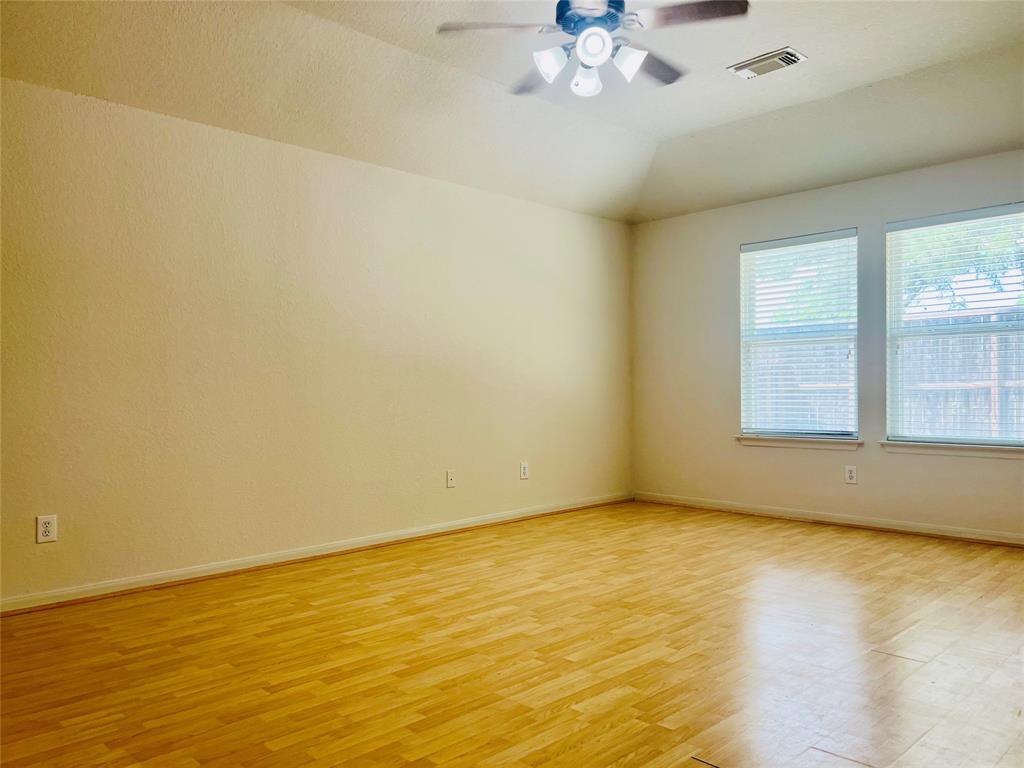 9414 Glendown Lane, Houston, Texas image 11