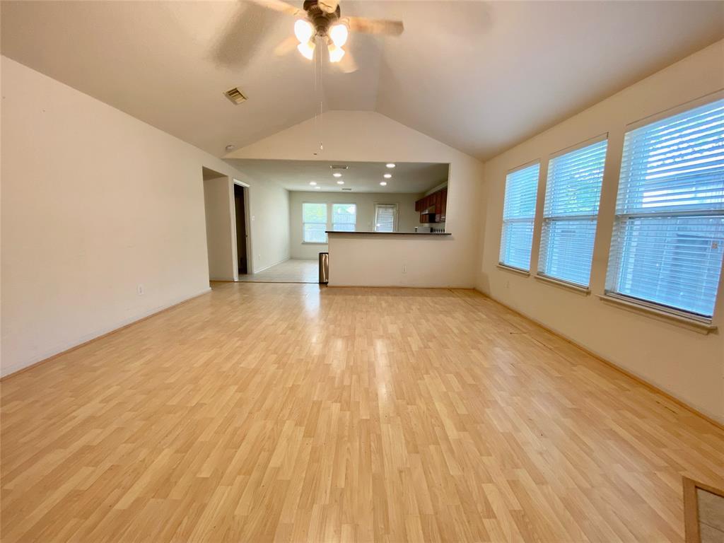 9414 Glendown Lane, Houston, Texas image 5