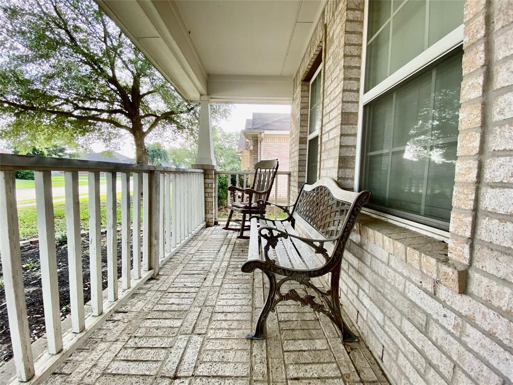 9414 Glendown Lane, Houston, Texas image 3