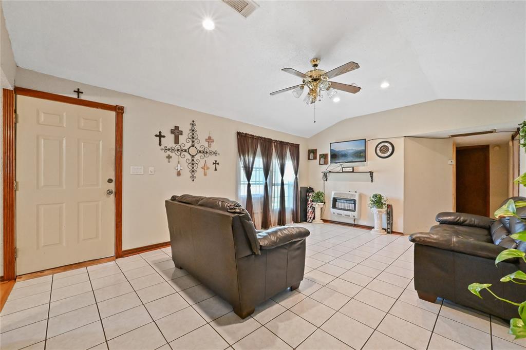 955 County Road 133, Liberty, Texas image 5