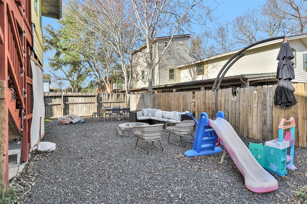 631 Clear Lake Road, Galveston, Texas image 36