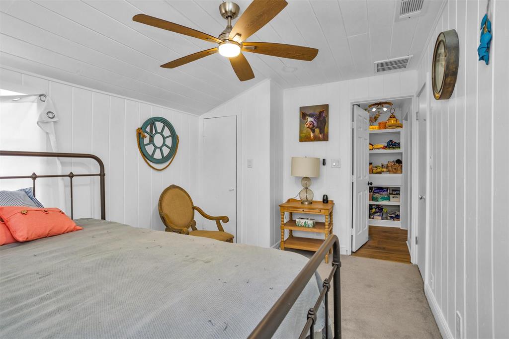 631 Clear Lake Road, Galveston, Texas image 32