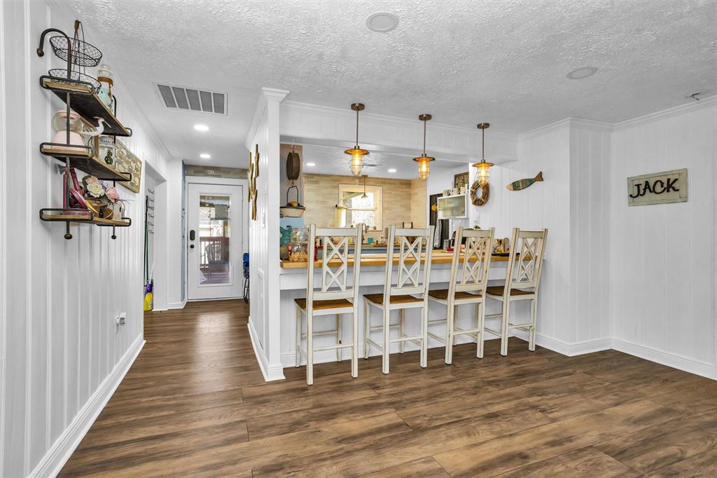 631 Clear Lake Road, Galveston, Texas image 18