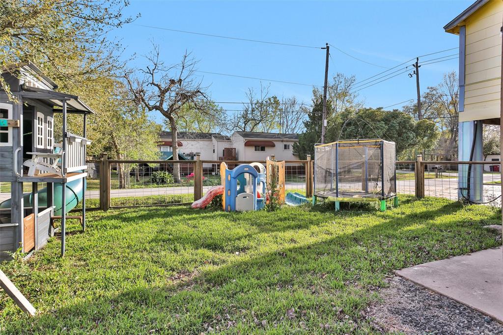 631 Clear Lake Road, Galveston, Texas image 38