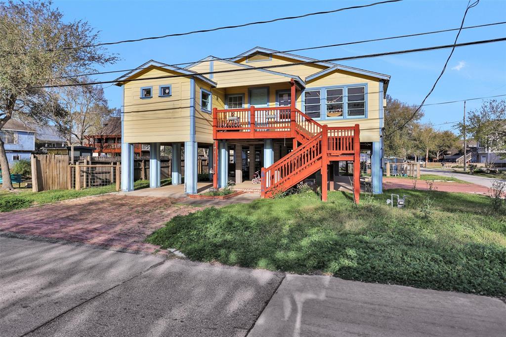 631 Clear Lake Road, Galveston, Texas image 1