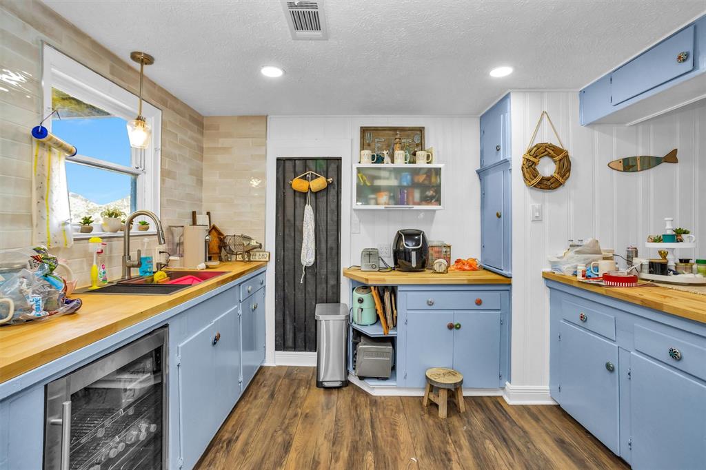 631 Clear Lake Road, Galveston, Texas image 19