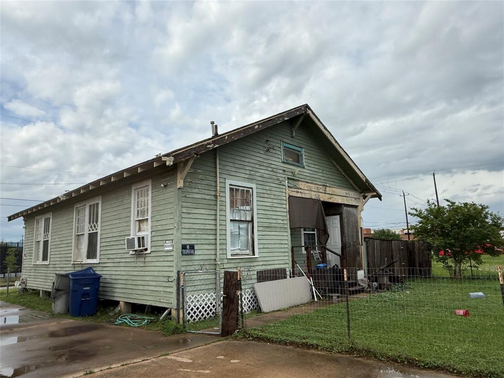 4311 Bernardo De Galvez Avenue, Galveston, Texas image 25