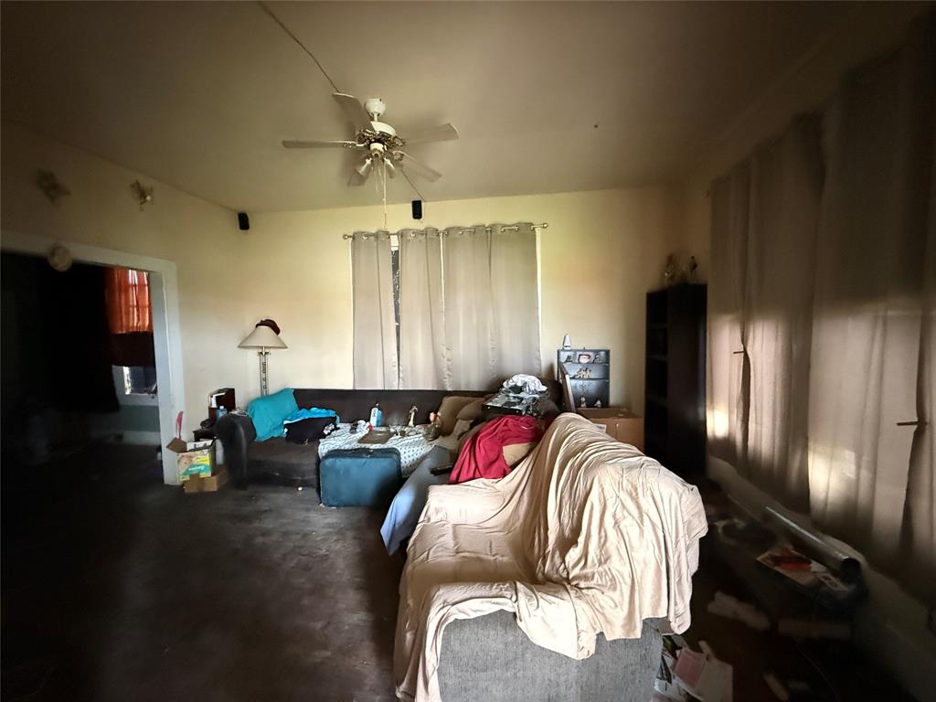 4311 Bernardo De Galvez Avenue, Galveston, Texas image 4