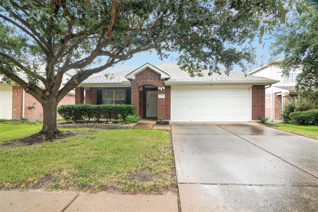 12002 Lucky Meadow Drive, Tomball, Texas image 1