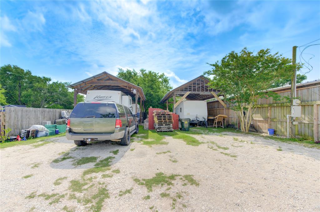 1001 12th Street, Dickinson, Texas image 6