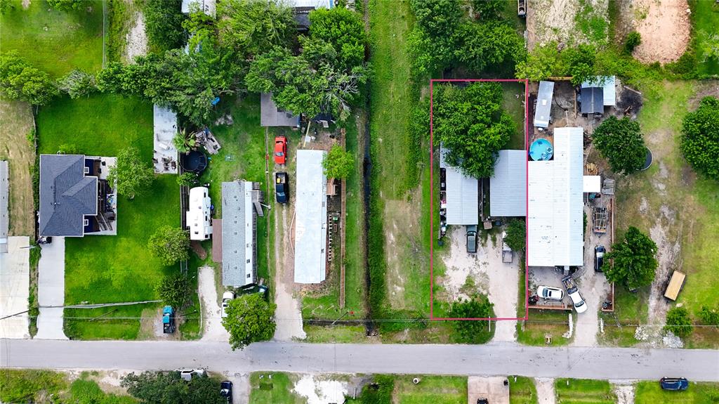 1001 12th Street, Dickinson, Texas image 1