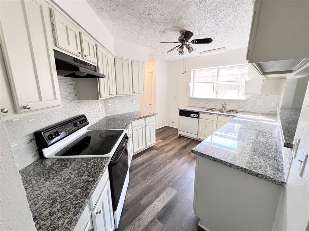 22215 Springgate Drive, Spring, Texas image 7