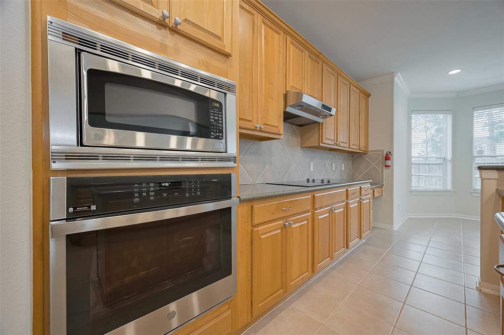 2105 Sentore Court, Pearland, Texas image 20