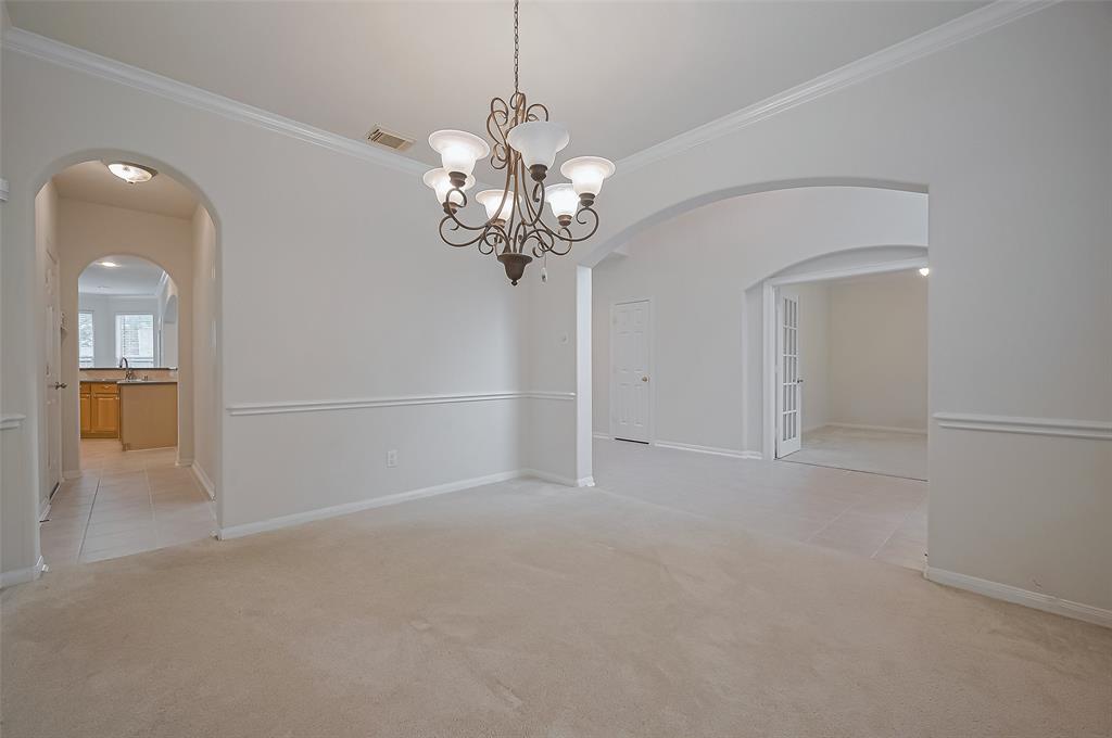 2105 Sentore Court, Pearland, Texas image 10