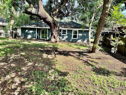 A home in Lake Jackson