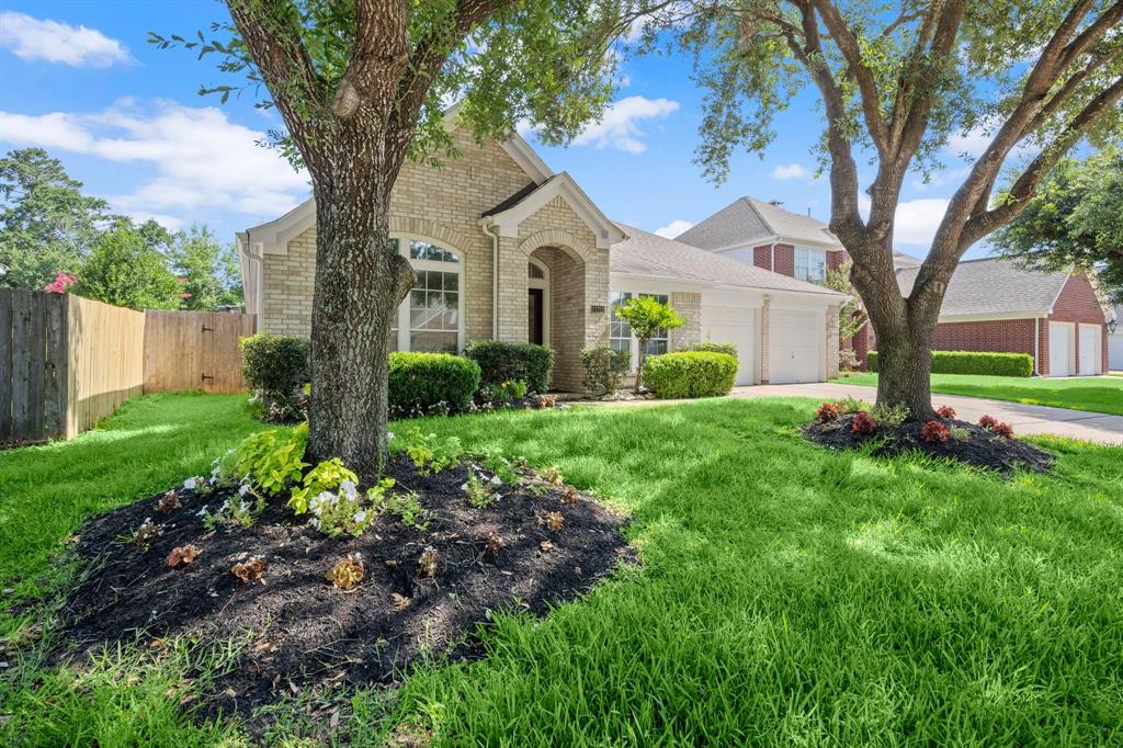 11722 Gray Forest Trail, Tomball, Texas image 3