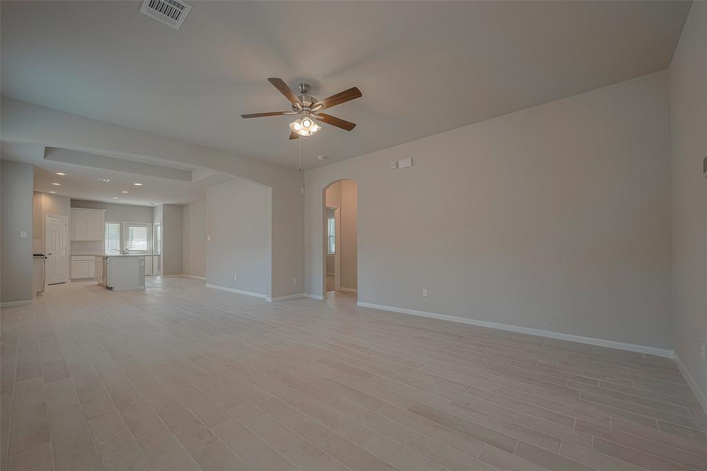 10123 Gold Finch Run, Magnolia, Texas image 3