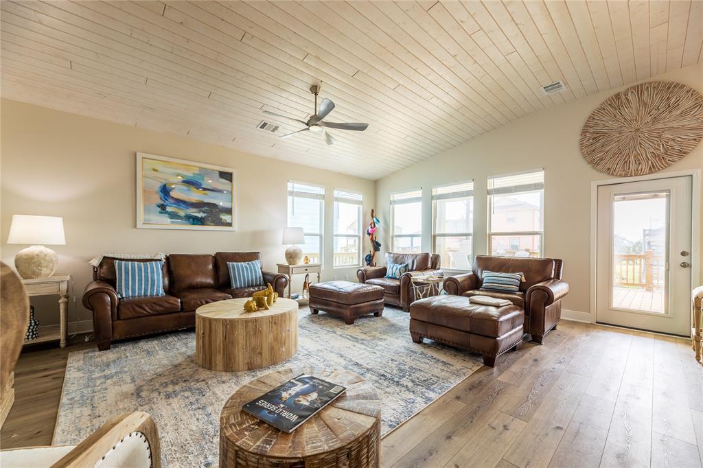 778 Wommack Dr Dr, Crystal Beach, Texas image 14
