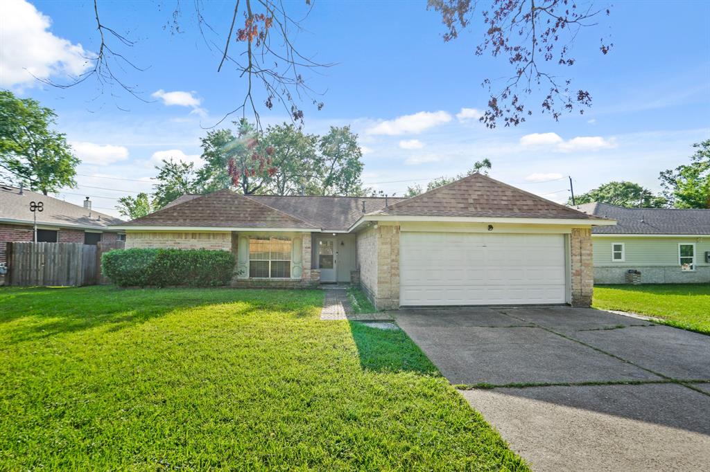 5506 Alpine Heights, Porter, Texas image 1
