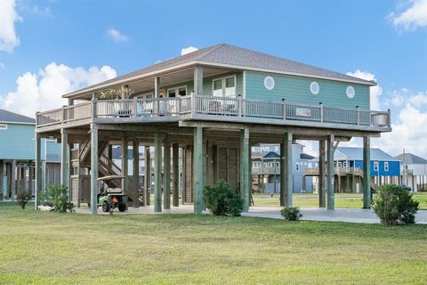 A home in Port Bolivar