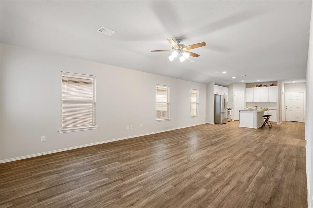 194 Bellewood Manor Drive, Magnolia, Texas image 17