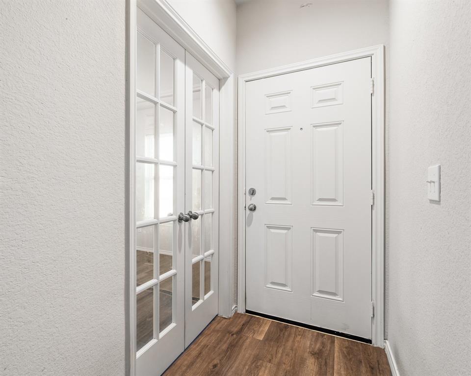 194 Bellewood Manor Drive, Magnolia, Texas image 4