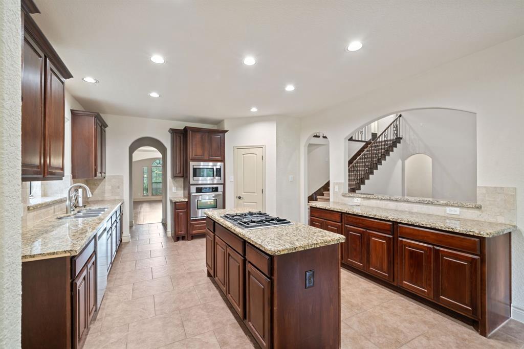 40503 Manor Drive