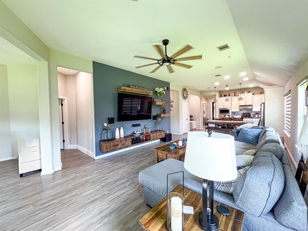 2900 Green Ash Court, Conroe, Texas image 9