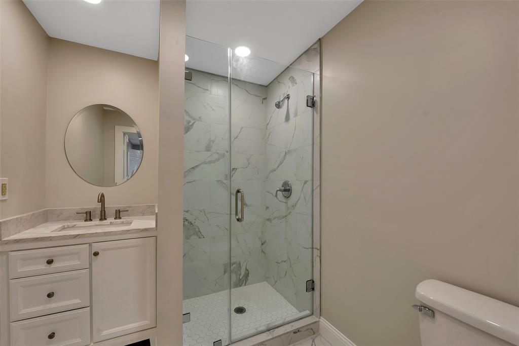 2702 Fairway Drive, Sugar Land, Texas image 33