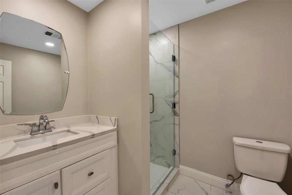 2702 Fairway Drive, Sugar Land, Texas image 35