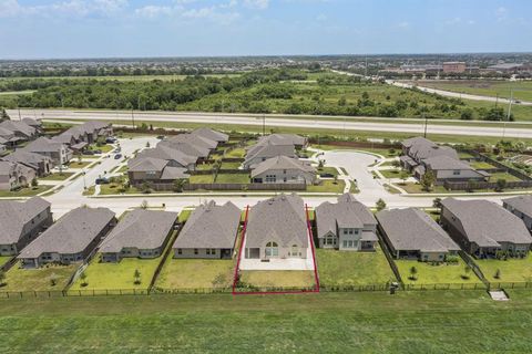 A home in Missouri City