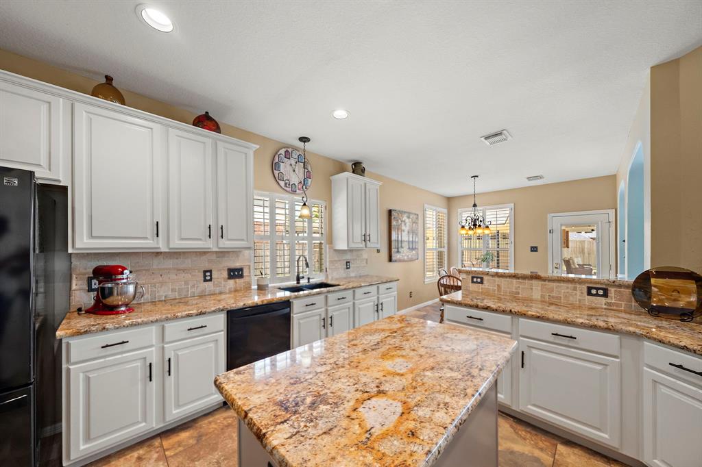 20306 Silverwood Trail, Cypress, Texas image 12