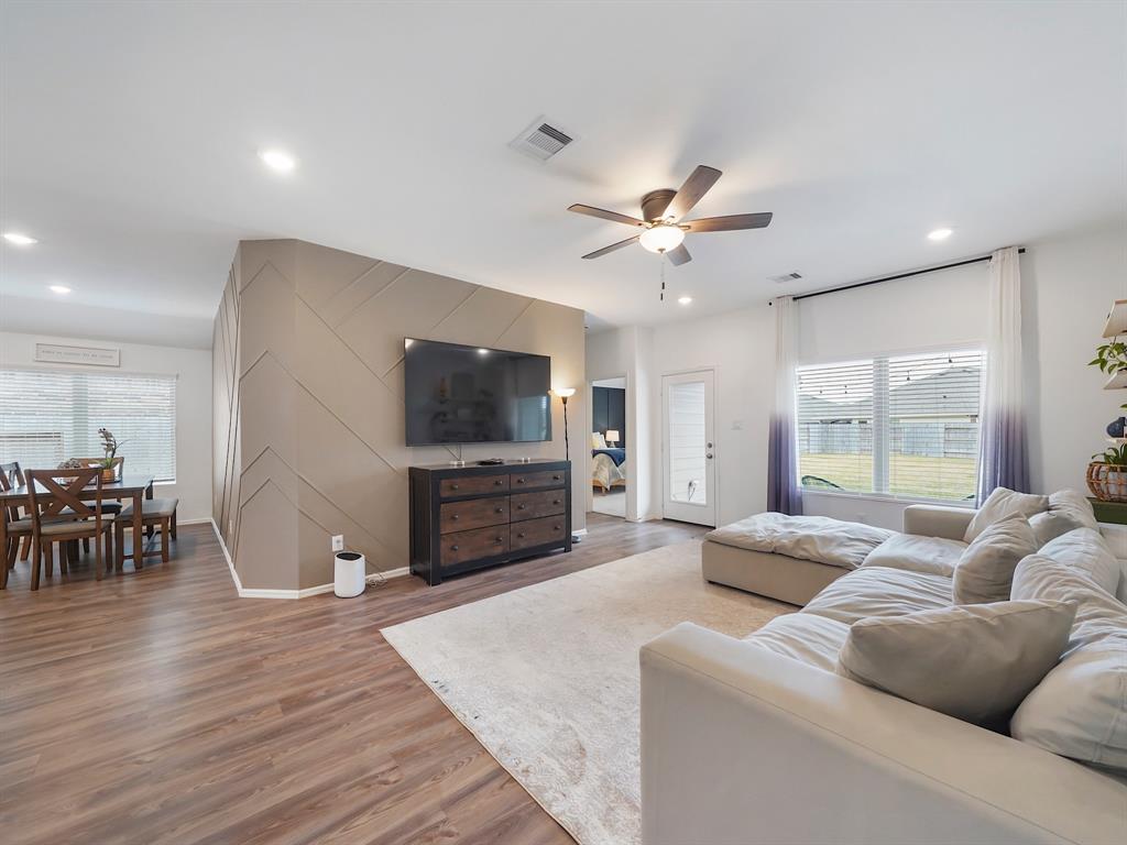 7314 Dover View Lane, Katy, Texas image 16