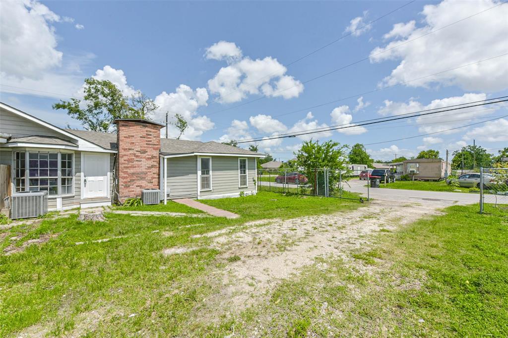 Houston, Texas 77015, United States, 2 Bedrooms Bedrooms, ,1 BathroomBathrooms,Residential,Active,153656