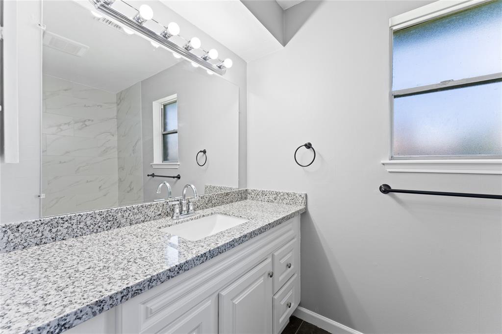 815 Pebbleshire Drive, Houston, Texas image 13