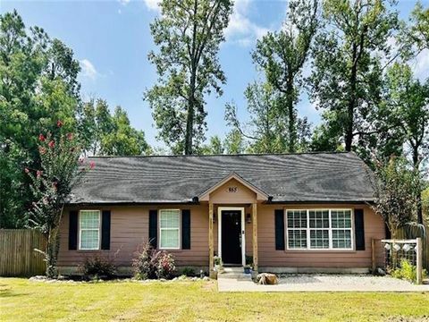 A home in Vidor