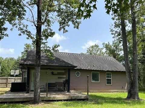 A home in Vidor