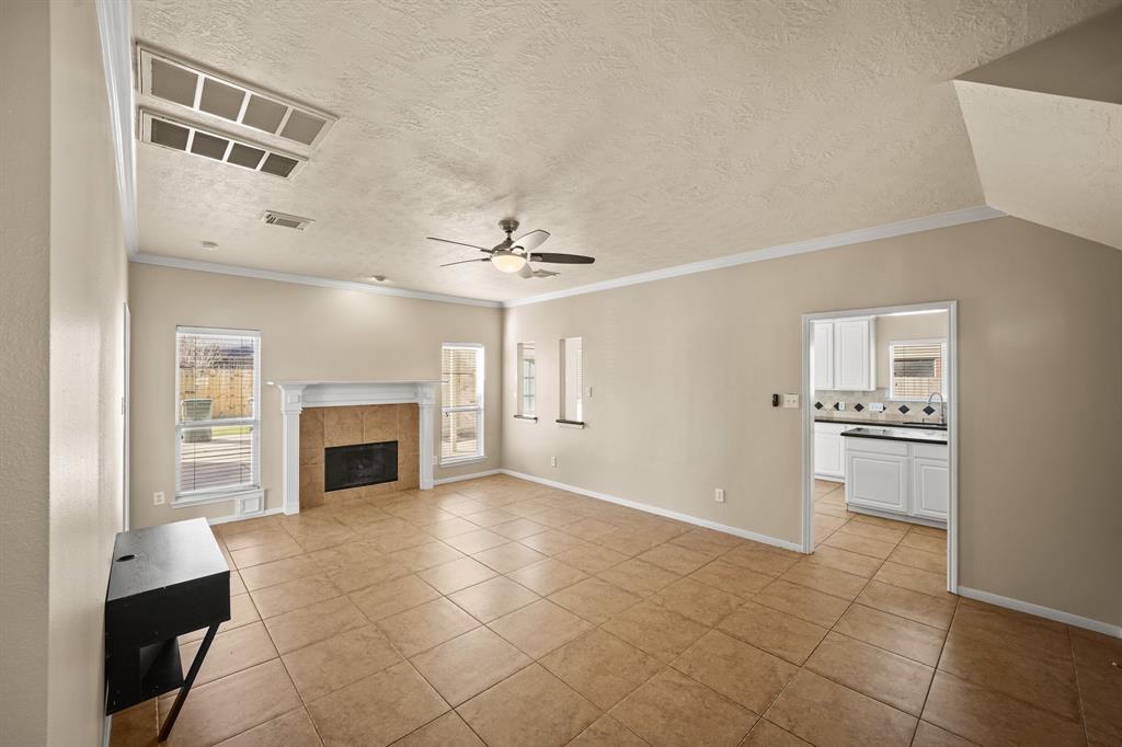 3110 Aspen Hollow Lane, Sugar Land, Texas image 9