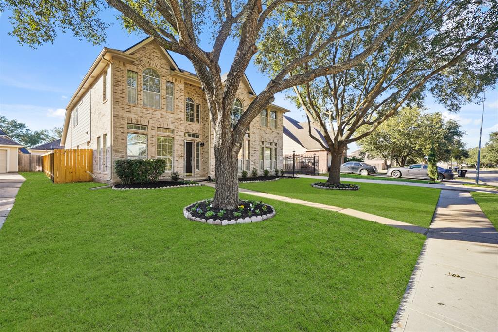 3110 Aspen Hollow Lane, Sugar Land, Texas image 3