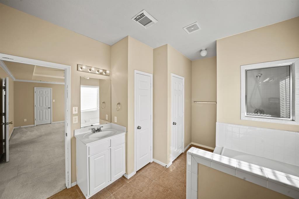 3110 Aspen Hollow Lane, Sugar Land, Texas image 18