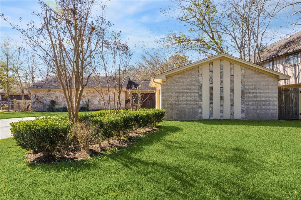 712 Penn Drive, Friendswood, Texas image 2