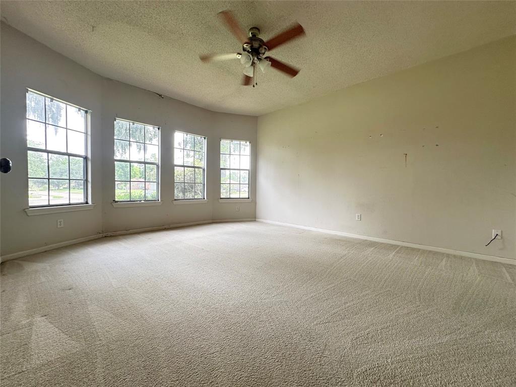 121 Frostwood Drive, Lake Jackson, Texas image 16