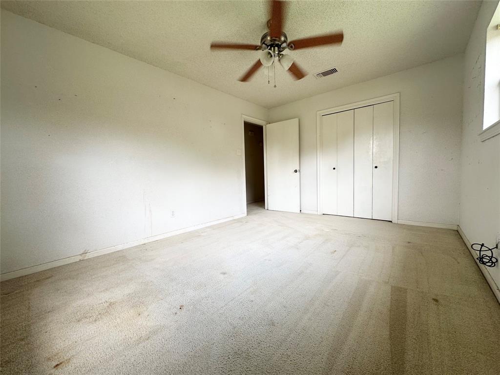121 Frostwood Drive, Lake Jackson, Texas image 20