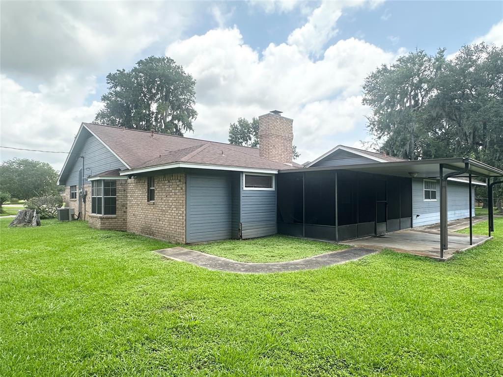 121 Frostwood Drive, Lake Jackson, Texas image 27