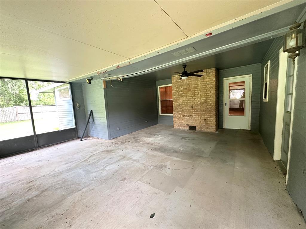 121 Frostwood Drive, Lake Jackson, Texas image 26