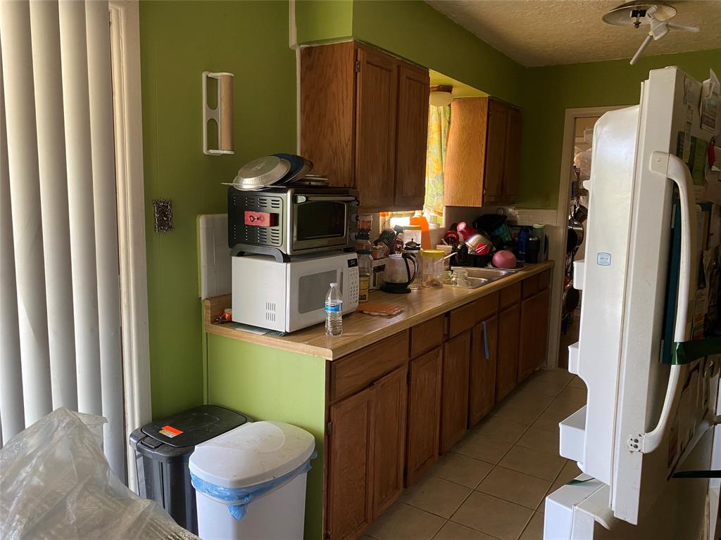 4403 Trailwood Drive, San Antonio, Texas image 2